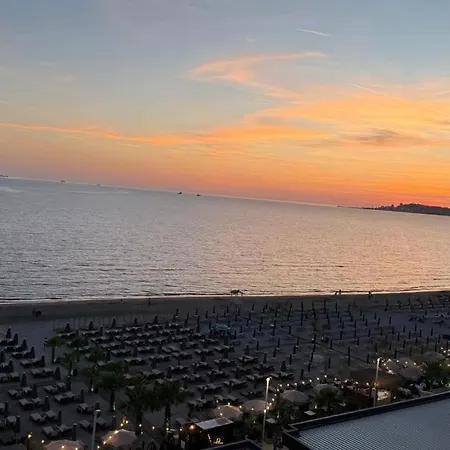 Apartment One&only Beachfront